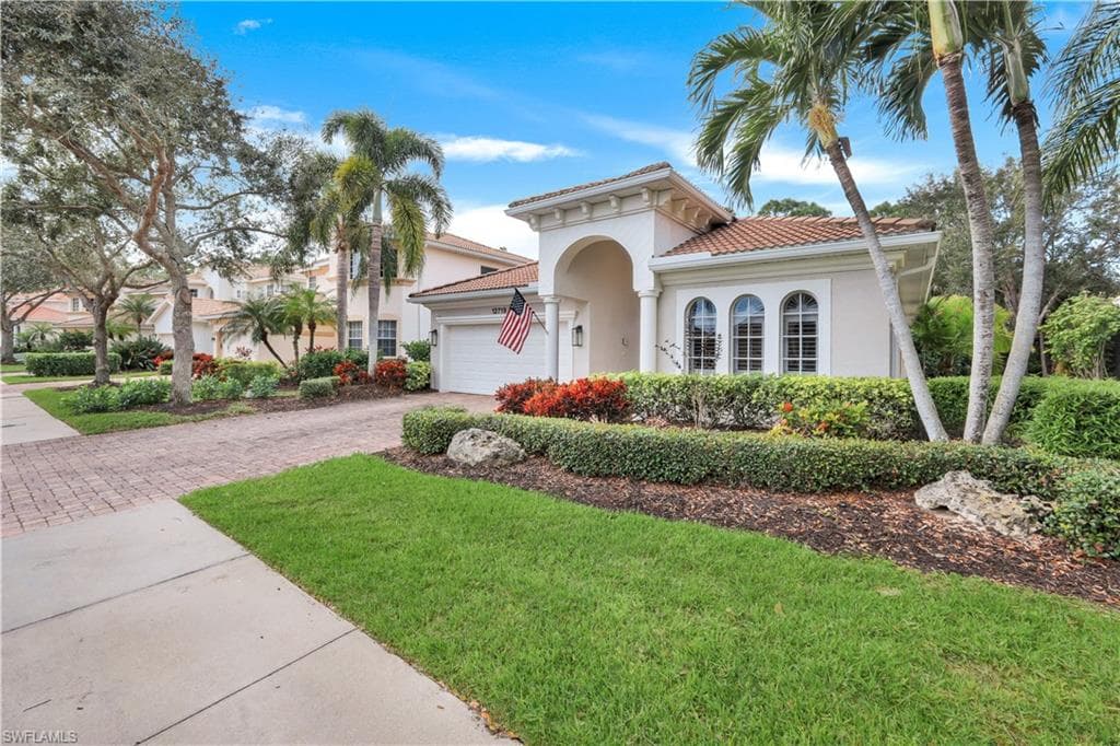 12719 Aviano Dr, Naples, FL 34105-30