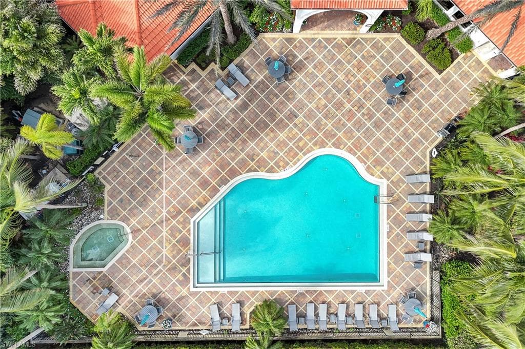 12719 Aviano Dr, Naples, FL 34105-38
