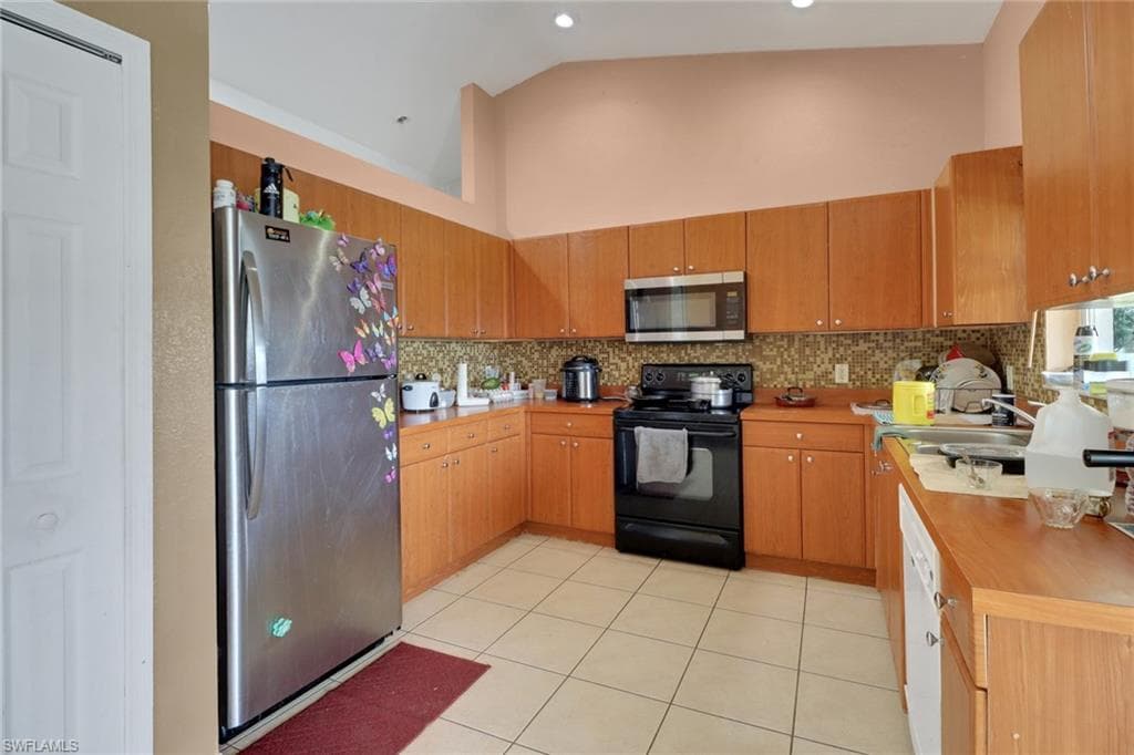 4110 24th St SW, Lehigh Acres, FL 33976-7