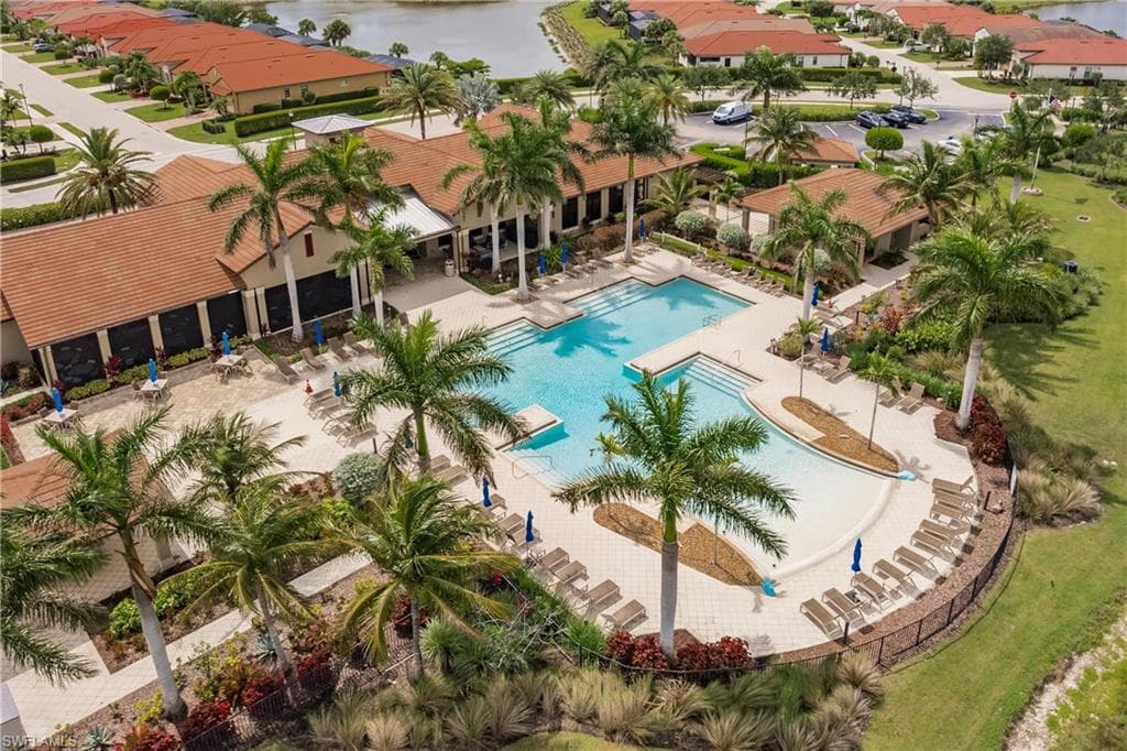 1403 Oceania Dr S, Naples, FL 34113-4