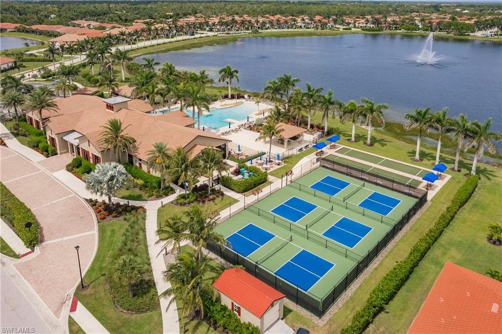 1403 Oceania Dr S, Naples, FL 34113-5