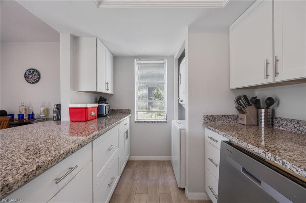 1400 Pompei Ln 23, Naples, FL 34103-17