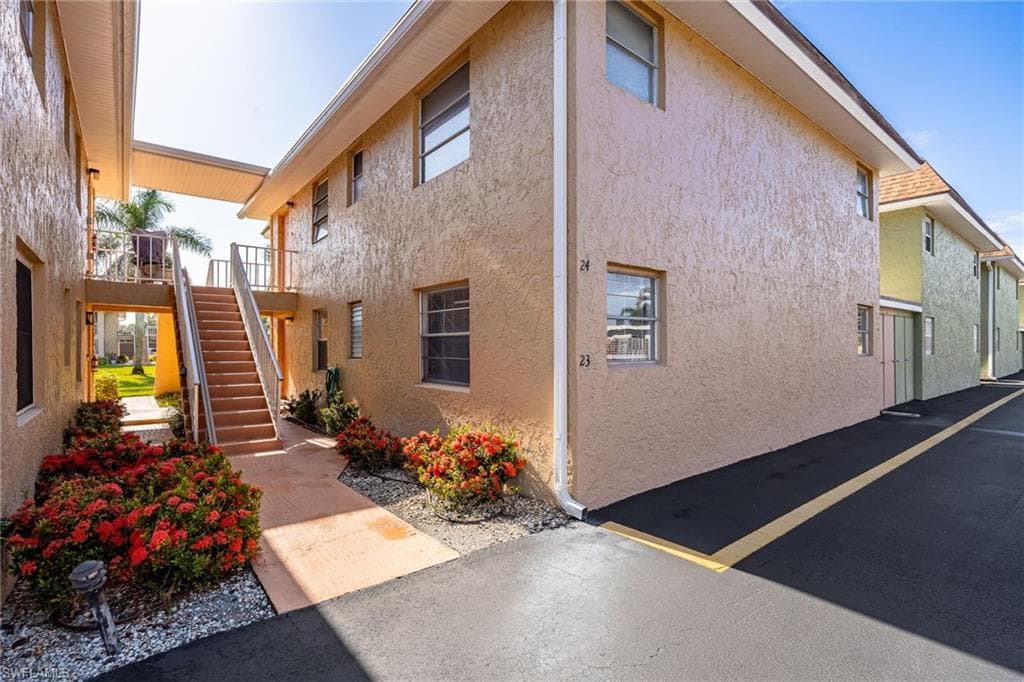 1400 Pompei Ln 23, Naples, FL 34103-1