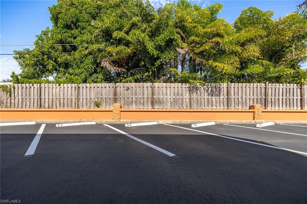 1400 Pompei Ln 23, Naples, FL 34103-32