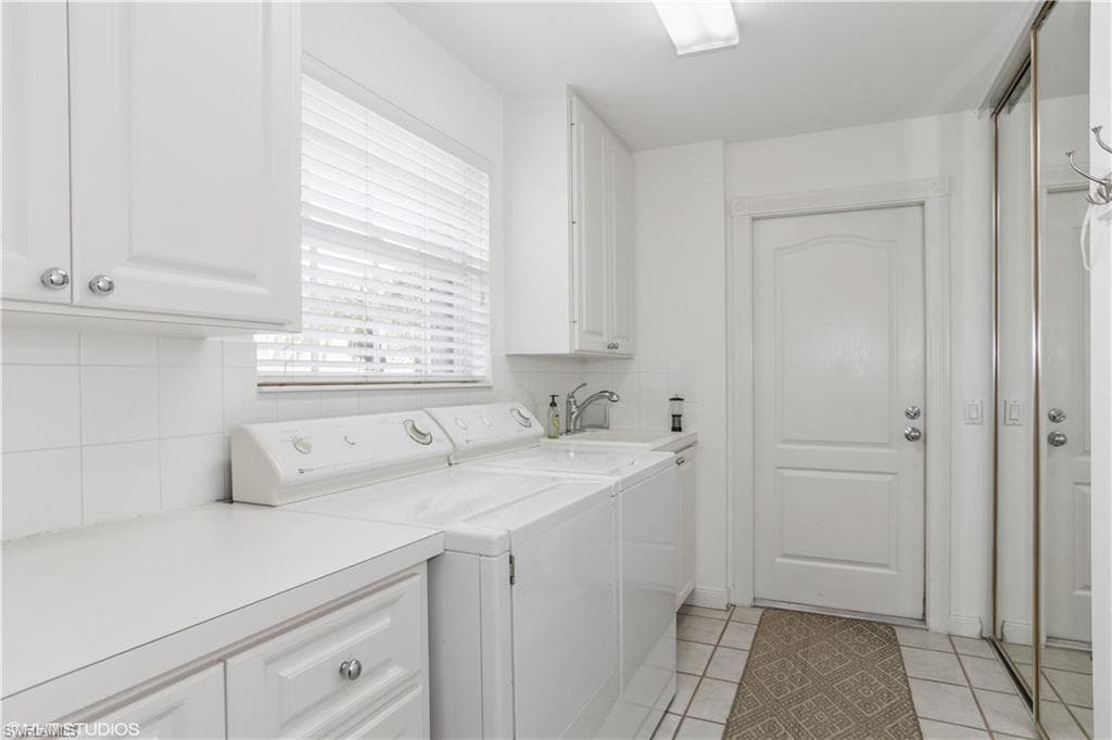4768 San Carlo Ct, Naples, FL 34109-22