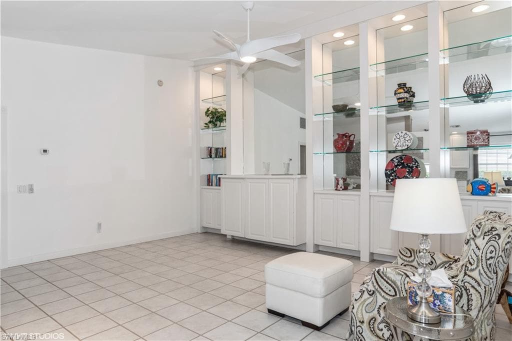 4768 San Carlo Ct, Naples, FL 34109-25