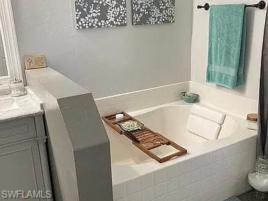 2501 Hawks Preserve Dr, Fort Myers, FL 33905-18