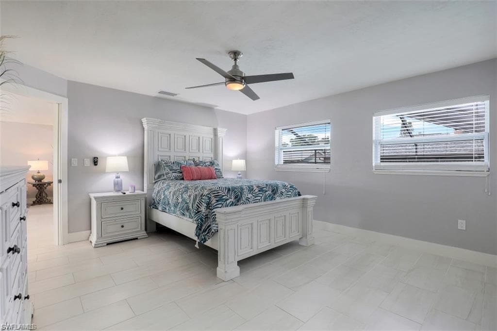 9807 Kentucky St, Bonita Springs, FL 34135-16