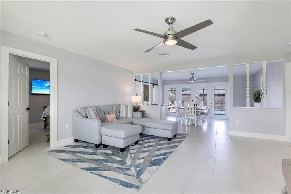 9807 Kentucky St, Bonita Springs, FL 34135-25