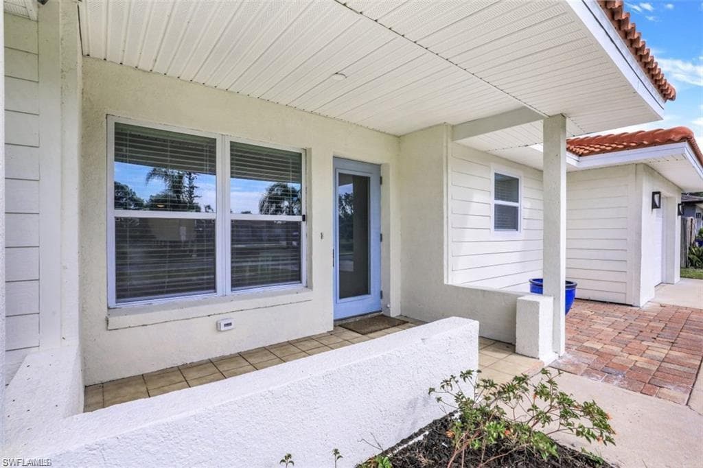 9807 Kentucky St, Bonita Springs, FL 34135-26