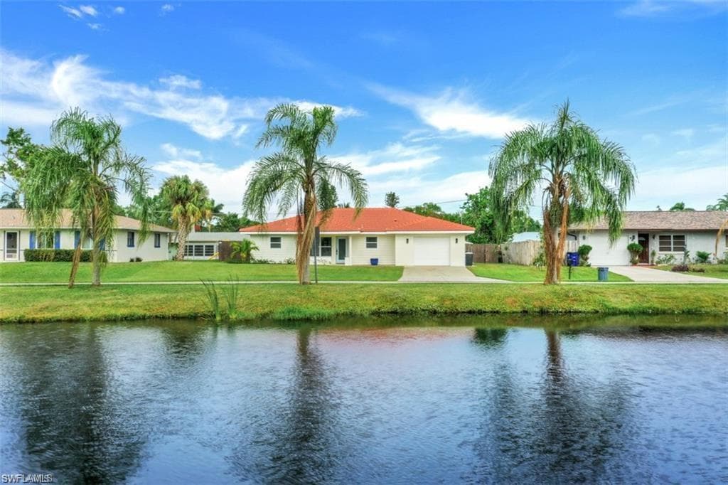 9807 Kentucky St, Bonita Springs, FL 34135-8