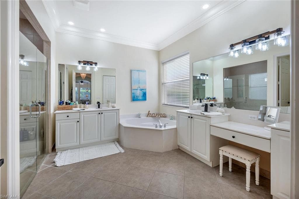 1857 Senegal Date Dr, Naples, FL 34119-22