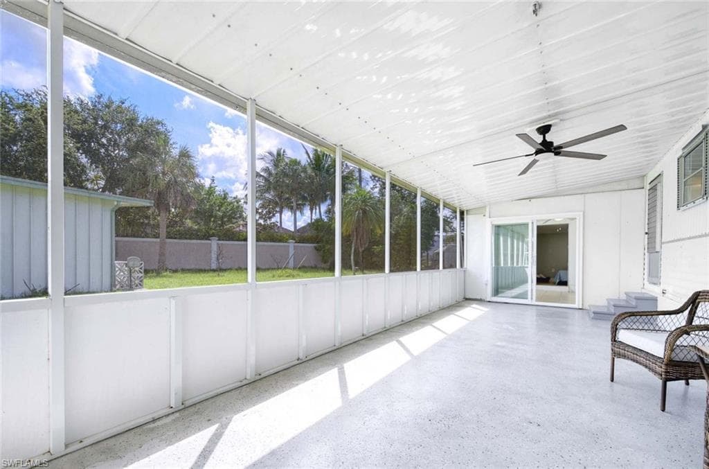 9 Sonderhen Cir, Naples, FL 34114-18