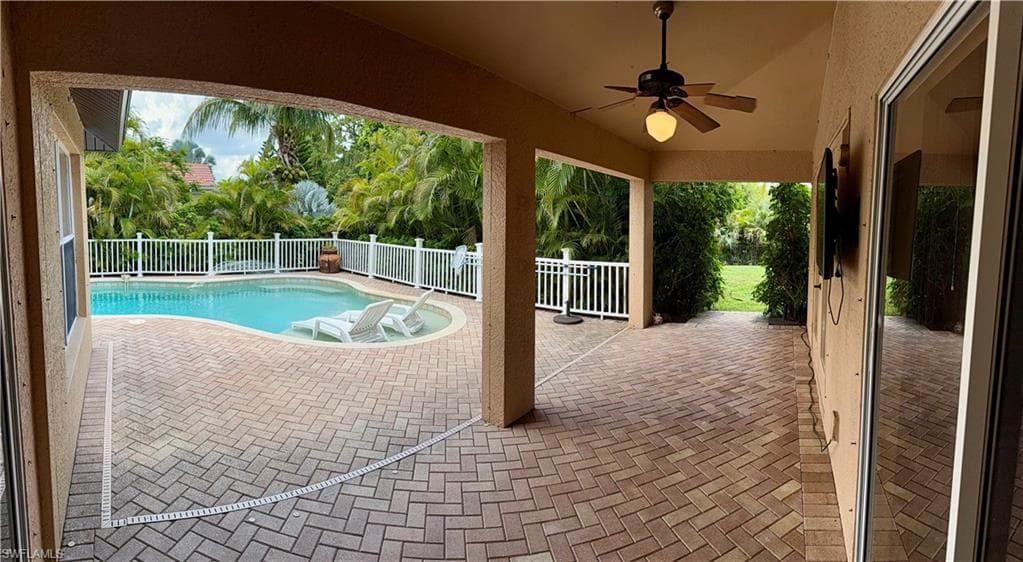 711 Pine Vale Dr, Naples, FL 34104-16