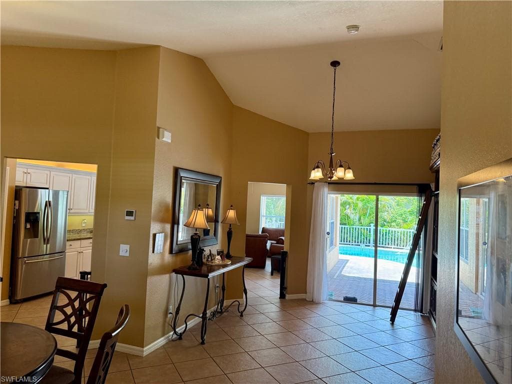 711 Pine Vale Dr, Naples, FL 34104-7