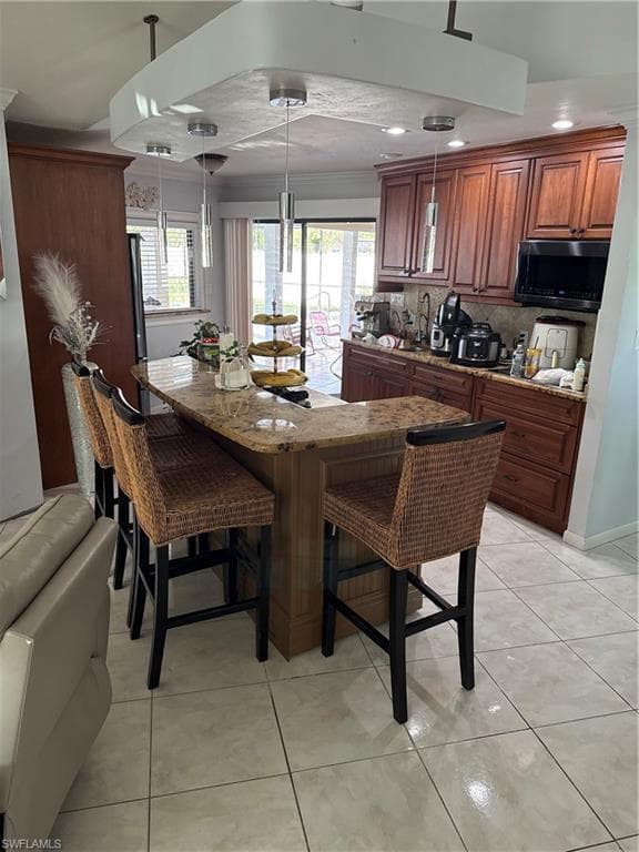 4256 31st Pl SW, Naples, FL 34116-4