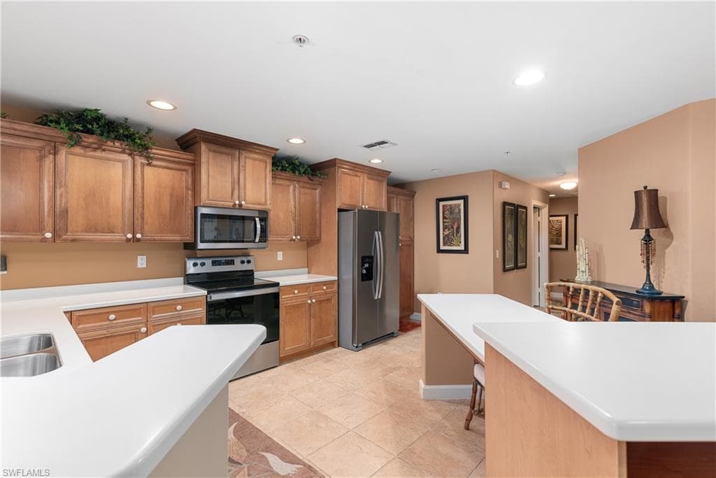 8641 Piazza Del Lago Cir 104, Estero, FL 33928-8