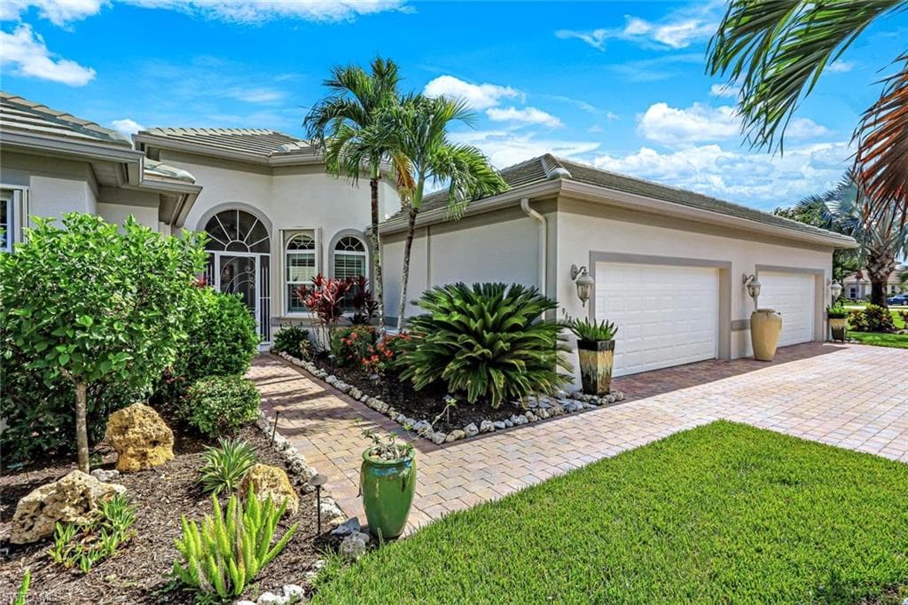 9684 Cobalt Cove Cir, Naples, FL 34120-3