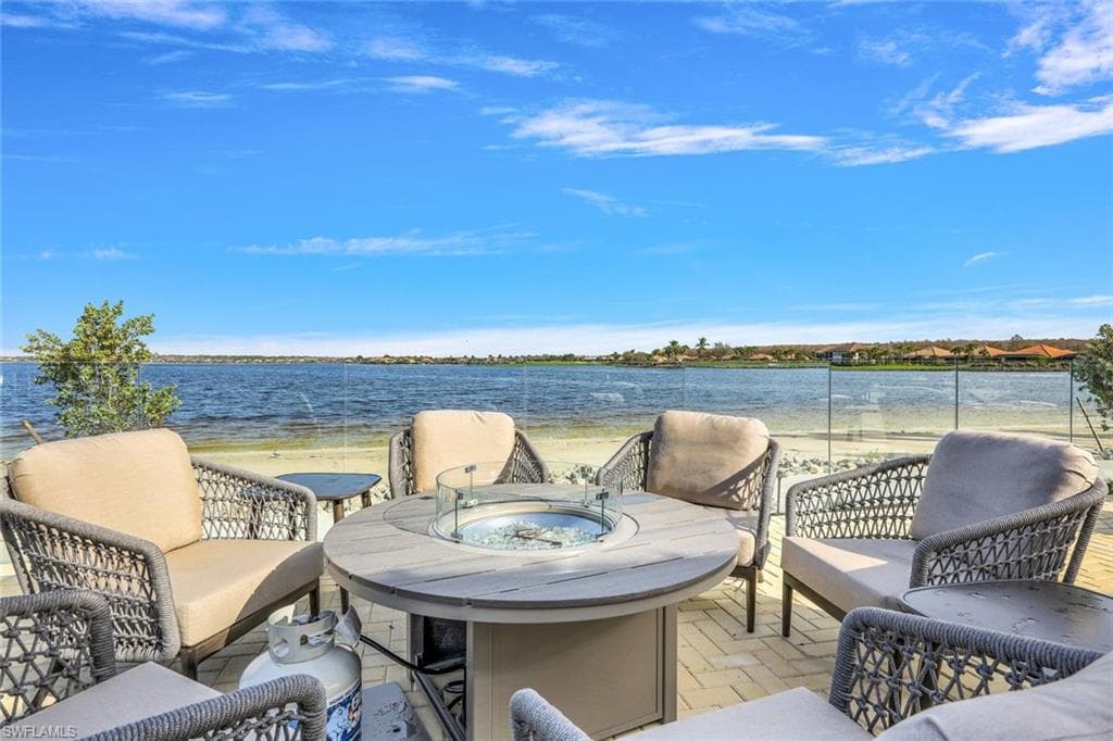 9684 Cobalt Cove Cir, Naples, FL 34120-44