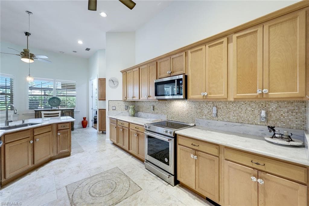 9684 Cobalt Cove Cir, Naples, FL 34120-8