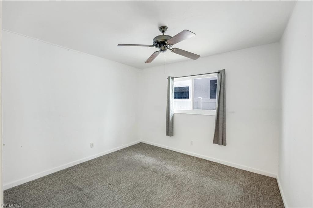 552 95th Ave N, Naples, FL 34108-19
