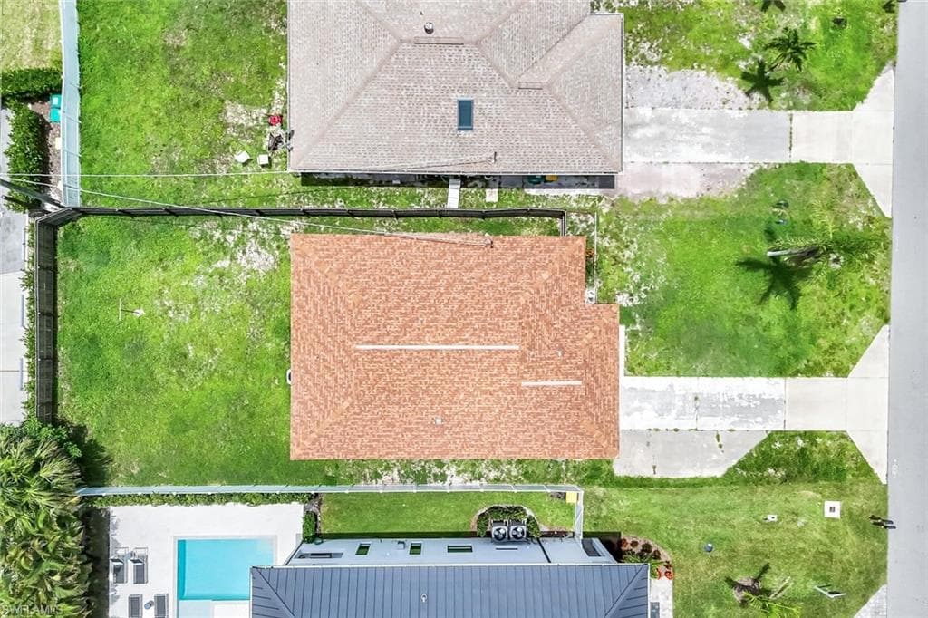 552 95th Ave N, Naples, FL 34108-31
