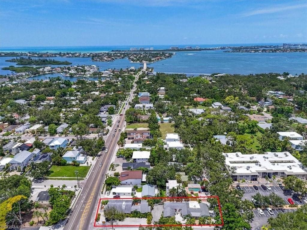1761 Siesta Dr, Sarasota, FL 34239-44