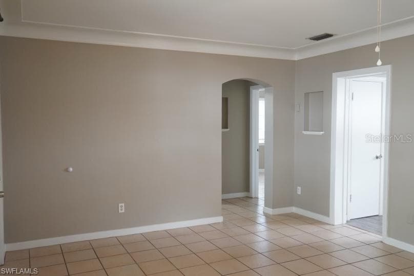 1761 Siesta Dr, Sarasota, FL 34239-6