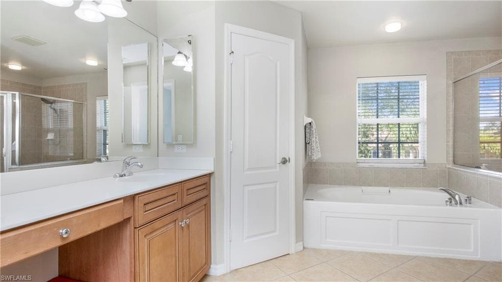14787 Indigo Lakes Cir, Naples, FL 34119-26