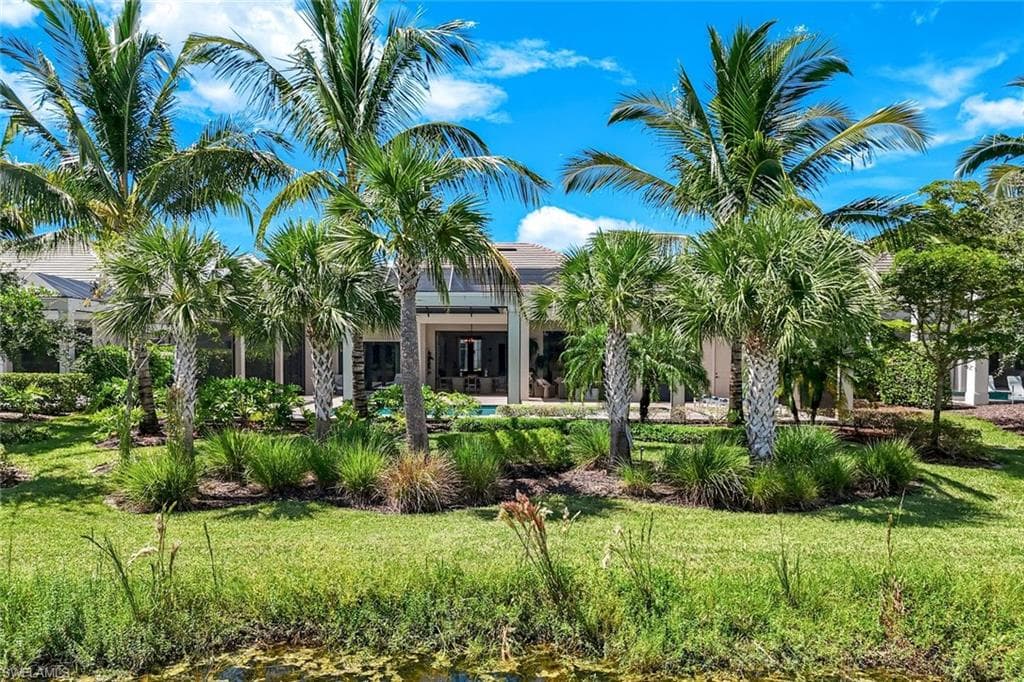 3154 Malaga Ln, Naples, FL 34114-8