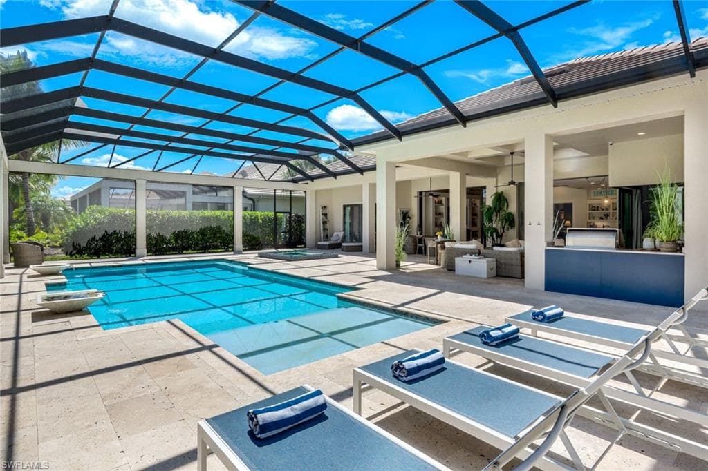 3154 Malaga Ln, Naples, FL 34114-9