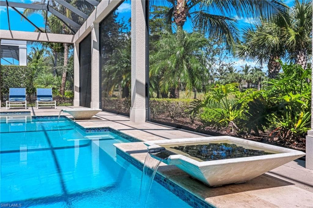 3154 Malaga Ln, Naples, FL 34114-15