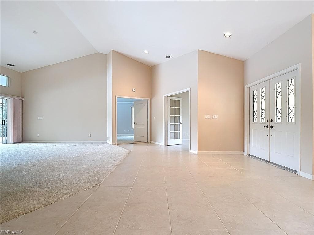 6806 Wellington Dr, Naples, FL 34109-10