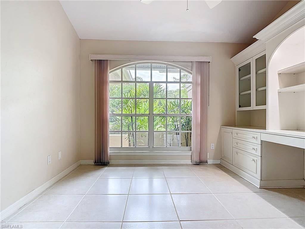 6806 Wellington Dr, Naples, FL 34109-11