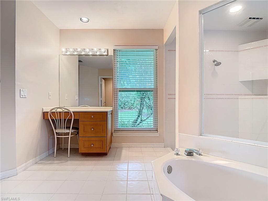 6806 Wellington Dr, Naples, FL 34109-18