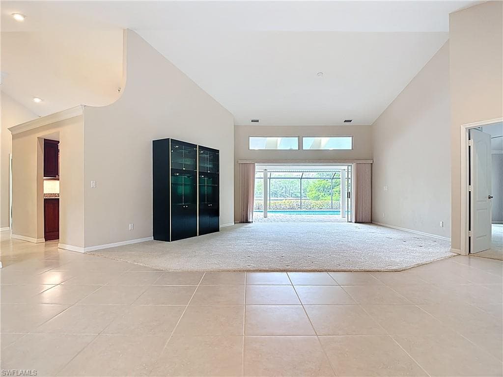 6806 Wellington Dr, Naples, FL 34109-21