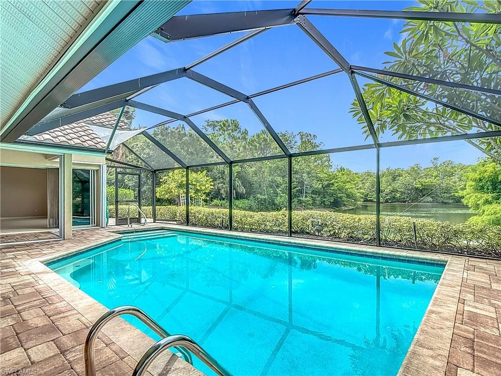 6806 Wellington Dr, Naples, FL 34109-31