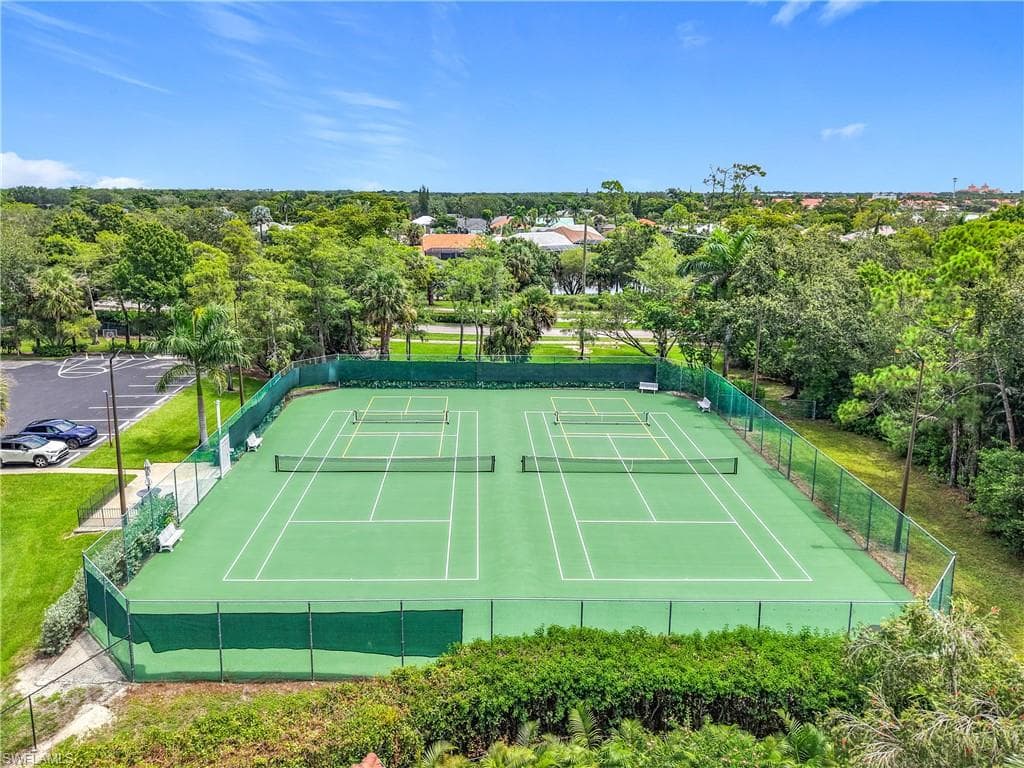 6806 Wellington Dr, Naples, FL 34109-42