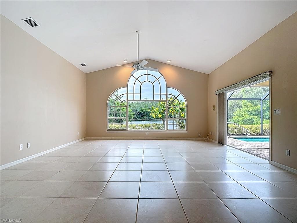 6806 Wellington Dr, Naples, FL 34109-8