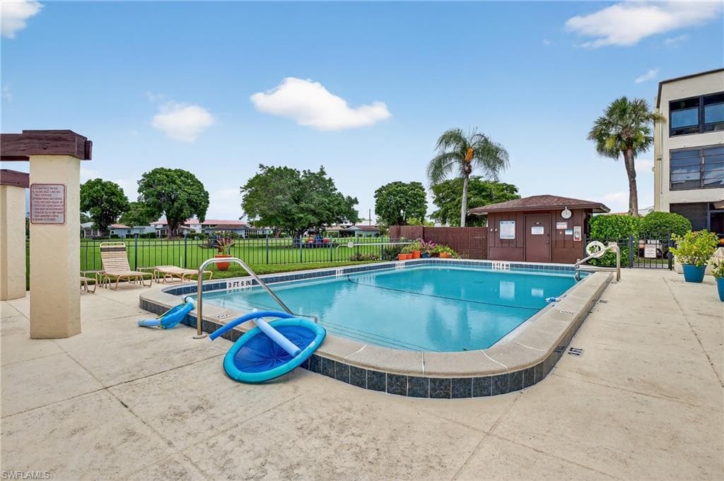 3635 Boca Ciega Dr 201, Naples, FL 34112-31