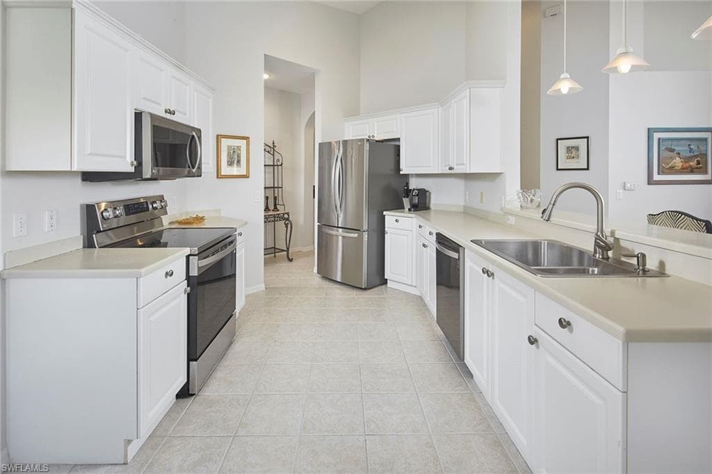 6275 Wilshire Pines Cir 1008, Naples, FL 34109-10