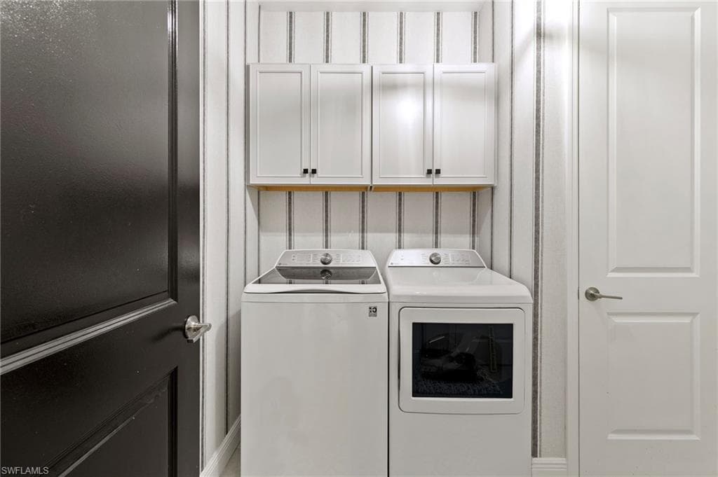 2567 Seychelles Dr 207, Naples, FL 34112-18