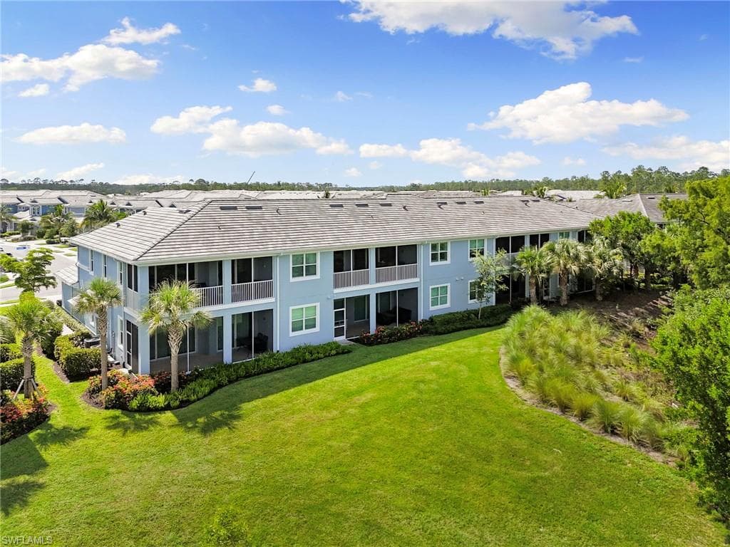 2567 Seychelles Dr 207, Naples, FL 34112-37