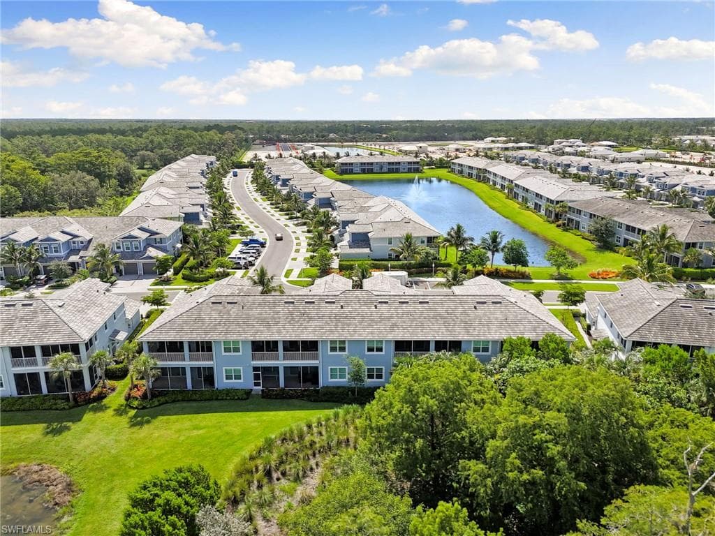 2567 Seychelles Dr 207, Naples, FL 34112-38
