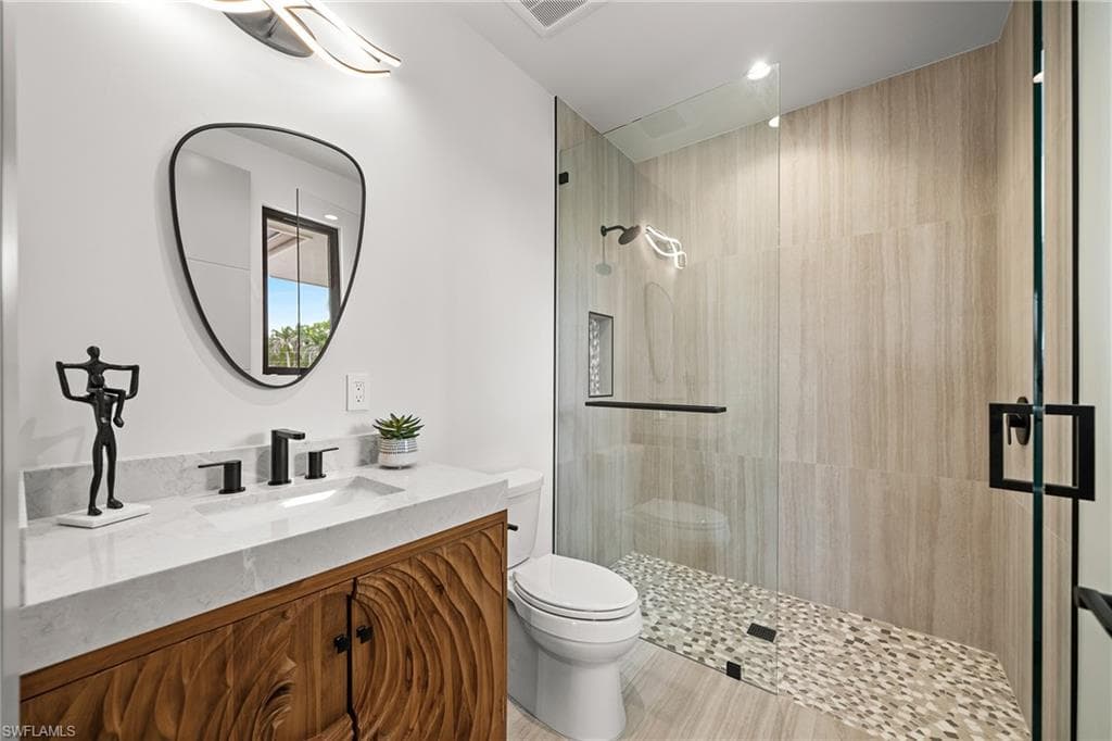 1261 13th Ave N, Naples, FL 34102-41