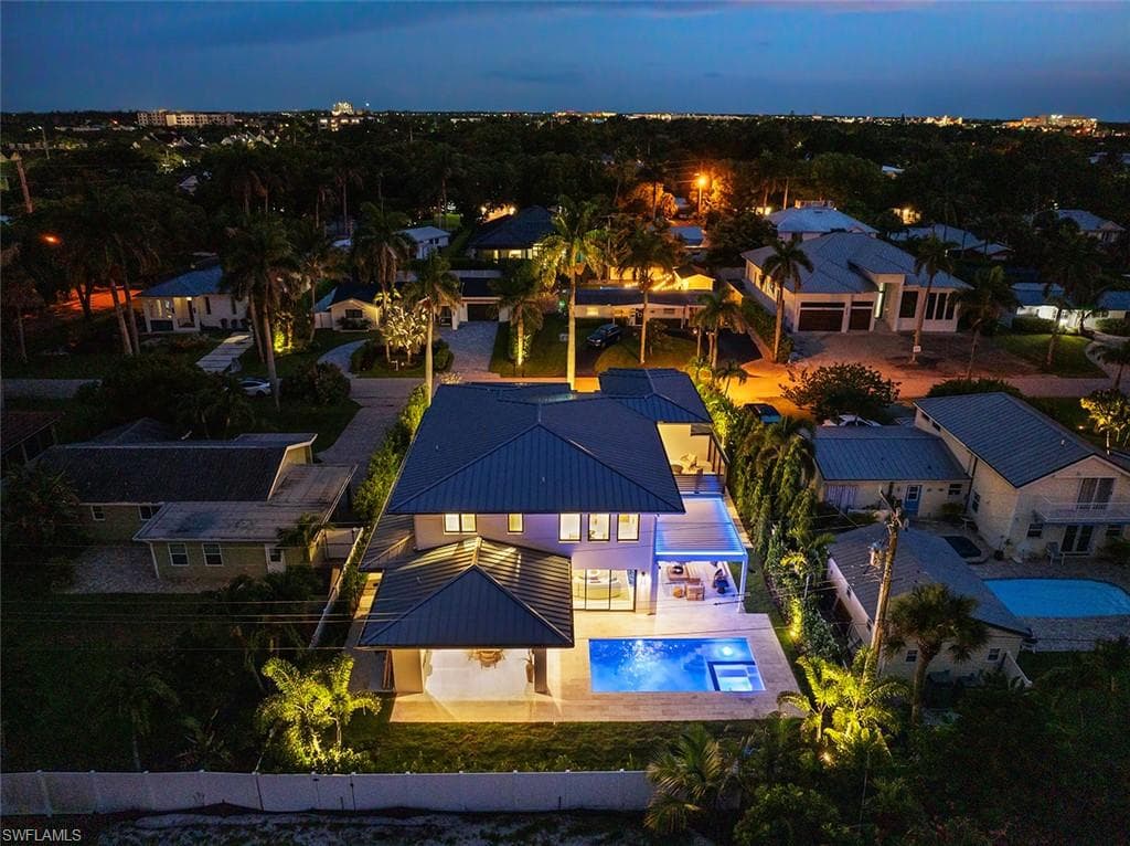 1261 13th Ave N, Naples, FL 34102-49