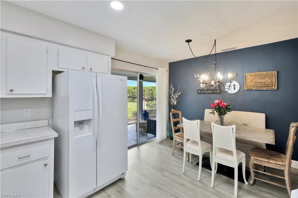 713 Palm View Dr Dp4, Naples, FL 34110-6