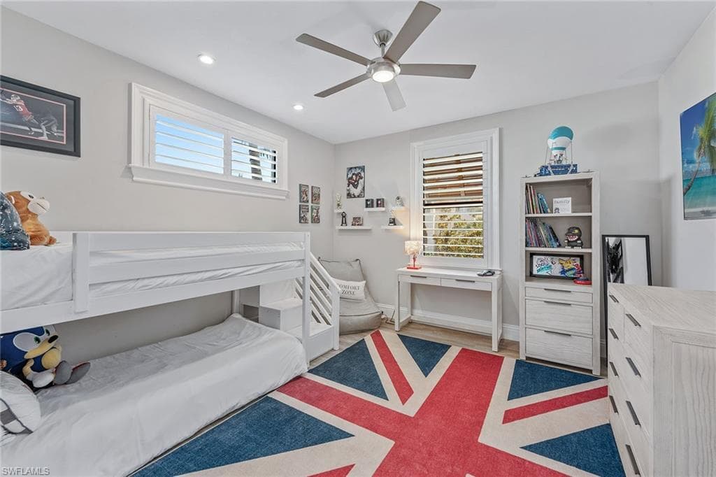 434 Trade Winds Ave, Naples, FL 34108-31