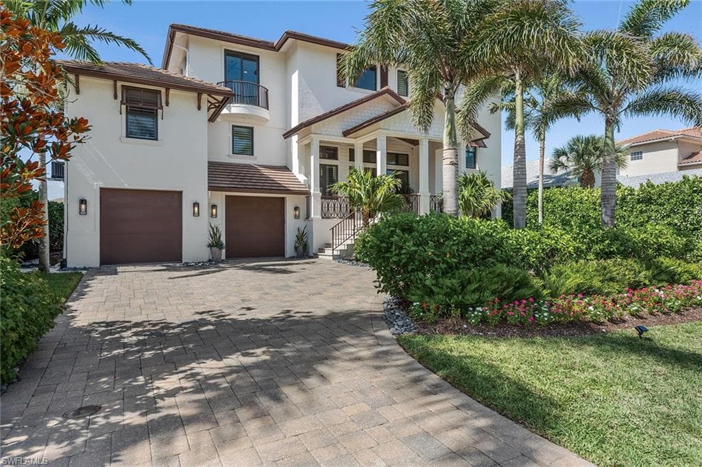 434 Trade Winds Ave, Naples, FL 34108-3
