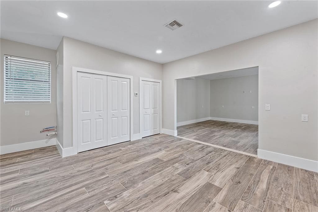 434 Trade Winds Ave, Naples, FL 34108-41